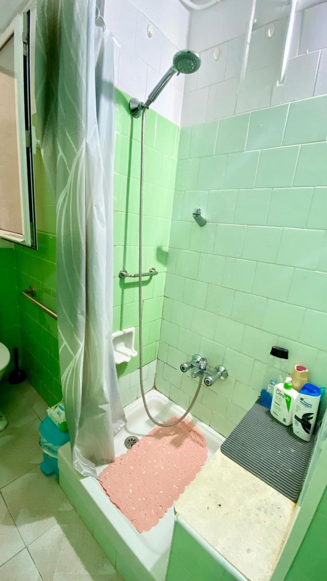 Habitacion Barato En Piso Familiar Compartido El Centro De La Ciudad Cerca De La Estacion De Autobuses 타라고나 외부 사진